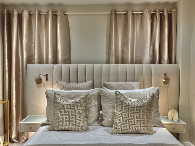 Room 3, Contemporary Bromley Penthouse With Balcony, London