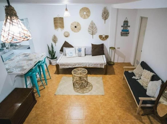 Others 3, Malaya House, El Nido