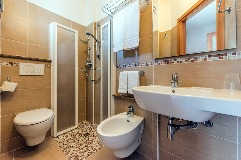 Bathroom, Hotel Seven, Rimini