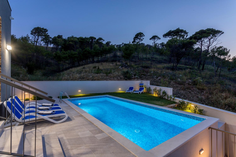 Sport & Beauty 4, Luxury villa with a swimming pool Tugare, Omis - 20067, Omiš