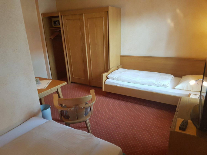 Bedroom, Klausenhof Gastehaus, Garmisch-Partenkirchen