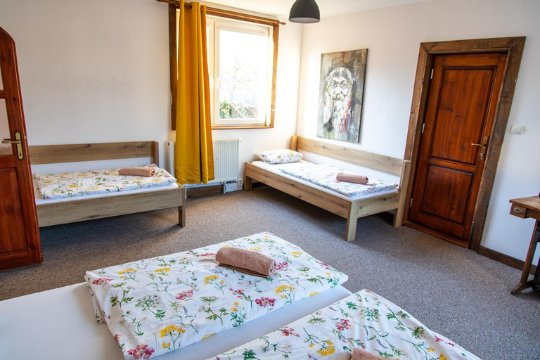 Bedroom 3, Aqualand Penzion, Poprad