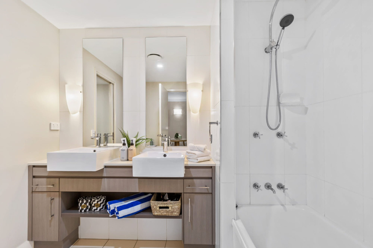 Bathroom 4, Lux Resort - 9 Pools Gym Free Parking, Cairns