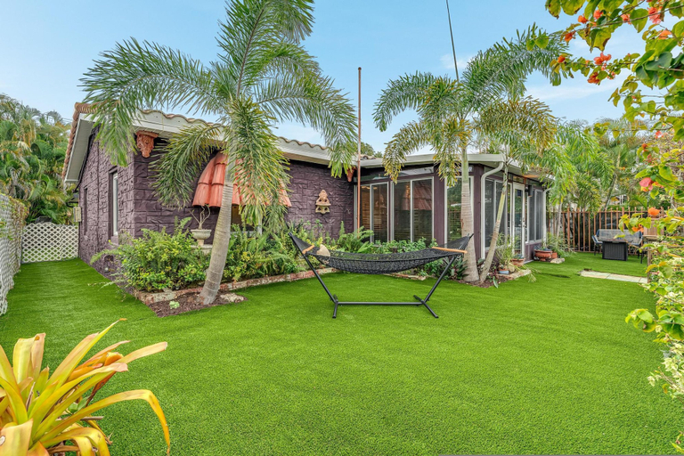 Room 5, Fox Of Oz- Pool Spa Oasis Villa, Broward