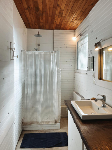 Bathroom 4, Guest House Folk Inn, Landes