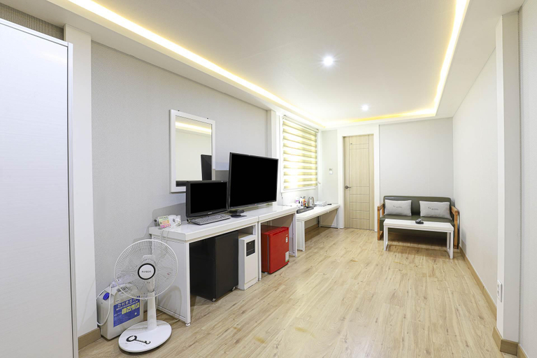 Bedroom 3, Deagu Seongseo CF, Dalseong