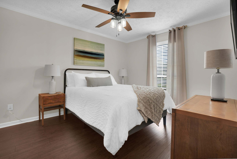 Room 5, Comfortable 2BR Near Gunter AFB Whitewater, Montgomery