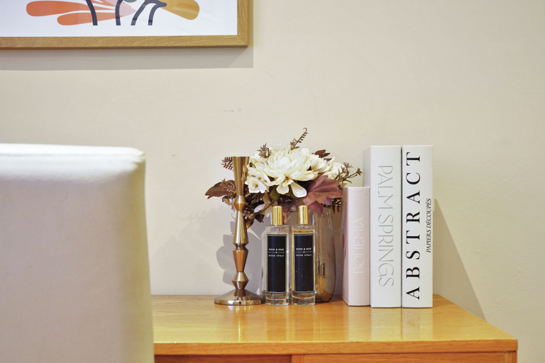 Living area 5, Hertford Flat 2, London