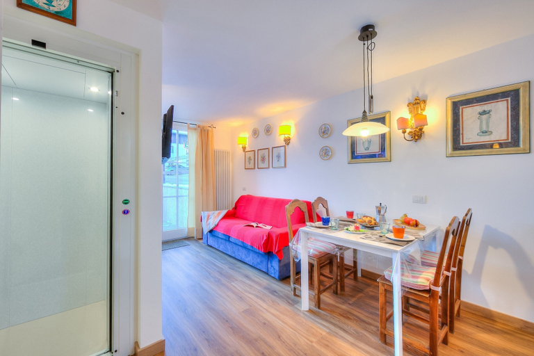 Dining room 4, Chalet Charmant, Sondrio