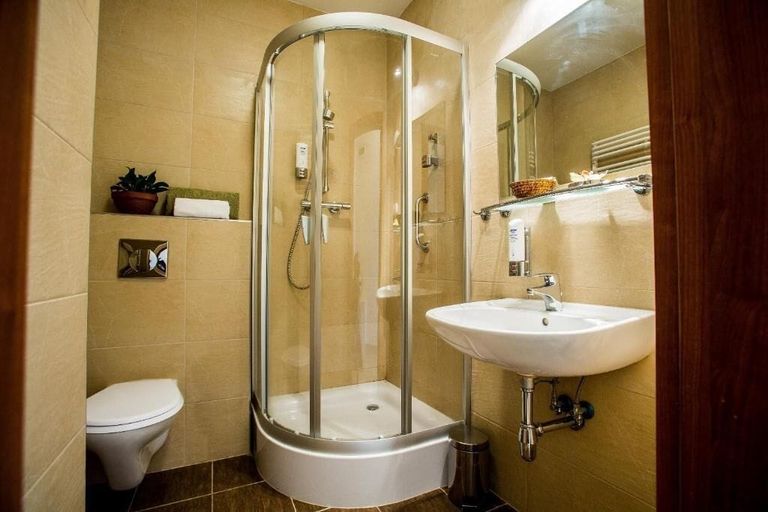 Bathroom 4, Hotel Concordia, Jelenia Góra