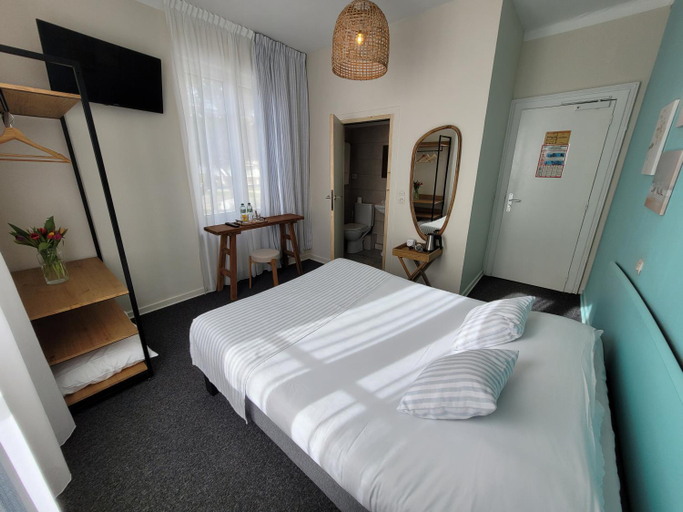 Bedroom 2, La Villa Rose-Marie, Loire-Atlantique