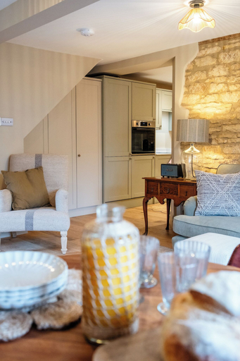 Living area 5, Beechwood Cottage Banham Cottages, Gloucestershire