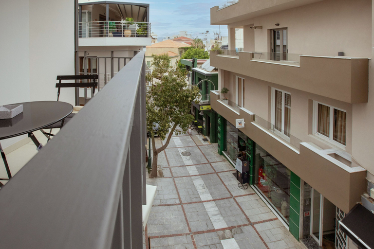 Exterior 3, Griffin Luxury Suites in Heraklion Center, Crete