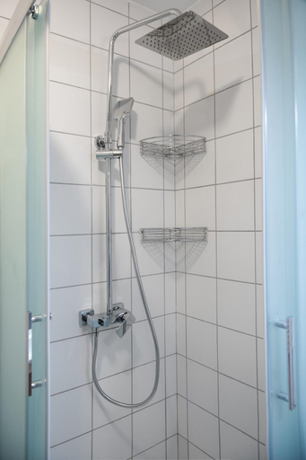 Bathroom 2, Flexible SelfCheckIns 15 & 19 - Zagreb - Garage - Loggia - New - Cozy, Zagreb