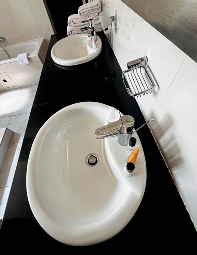 Bathroom 3, Golden Crystal Hotel, Gaborone