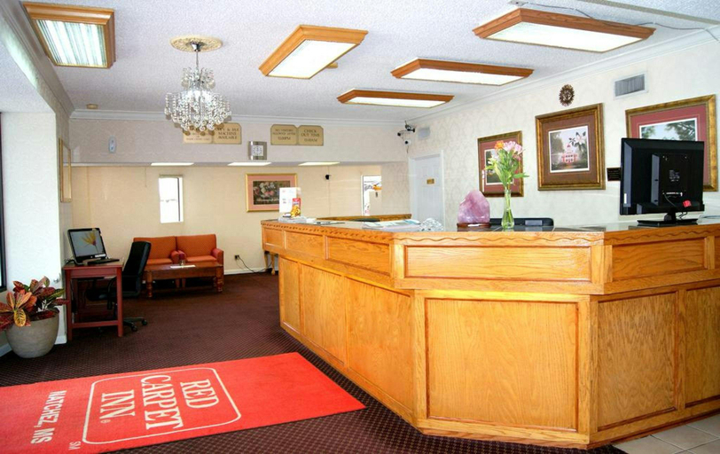 Public Area 2, Red Carpet Inn, Adams