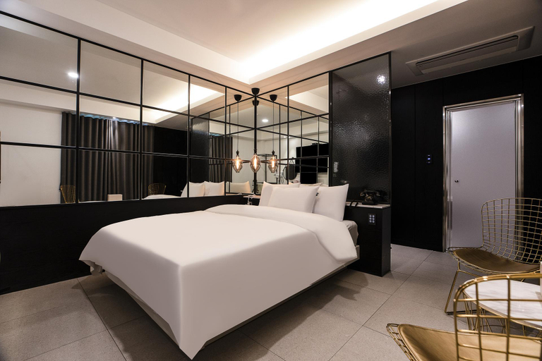 Bedroom 4, Hwaseong Wolmun Wol, Hwaseong