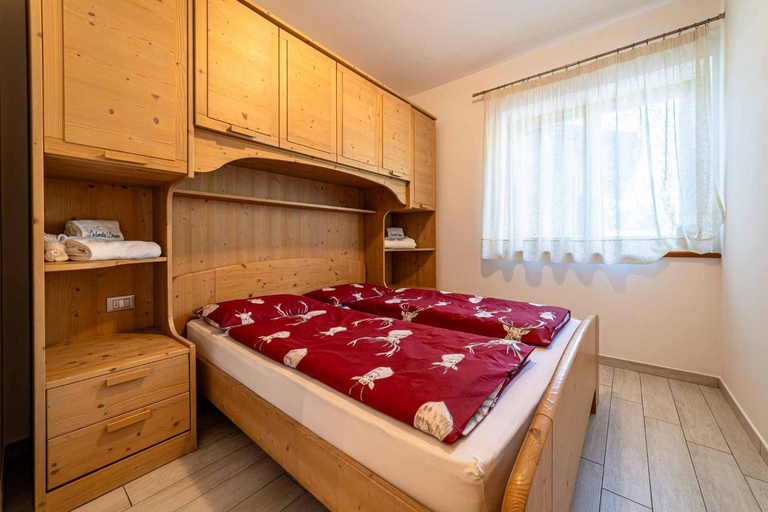 Bedroom 2, Chalet Al Lago, Belluno