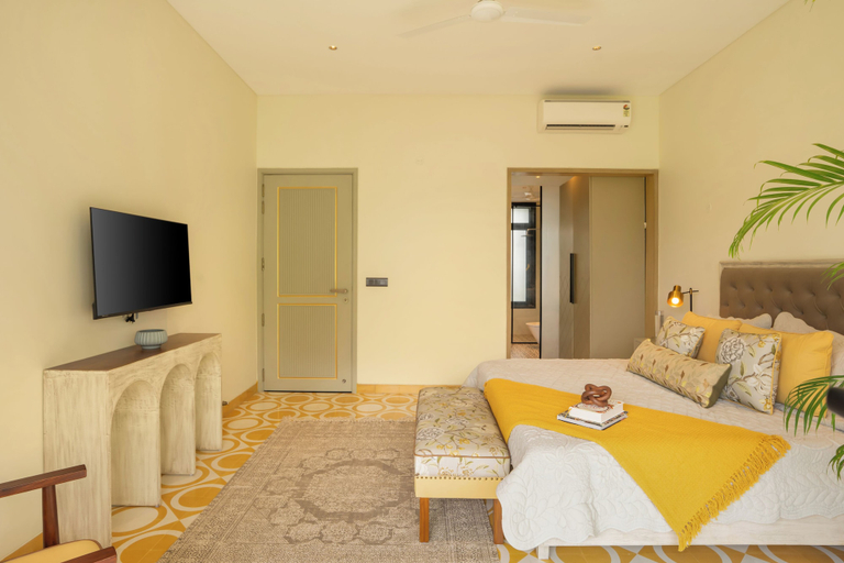 Room 2, ELIVAAS Purosol 3BHK Pool Villa, North Goa