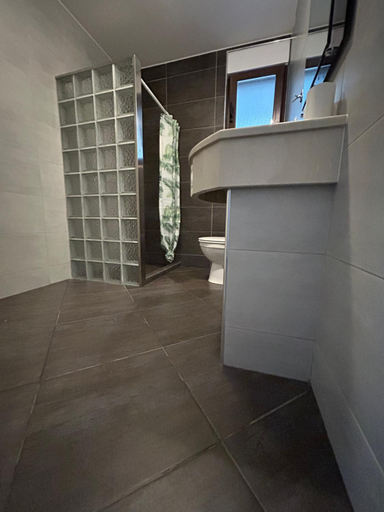 Bathroom 3, vila Aida, Umag