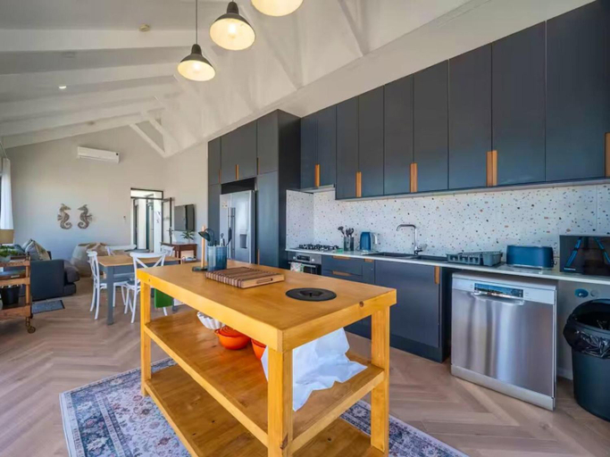 Others 4, Kabeljous Beach Apartments, Cacadu