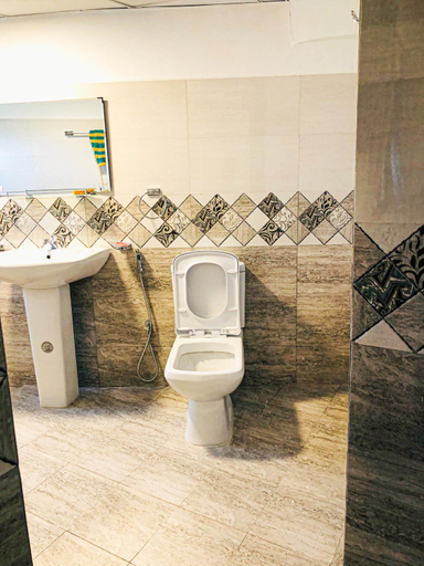 Bathroom 3, Tropical lake shade villa, K.F.G. & G. Korale