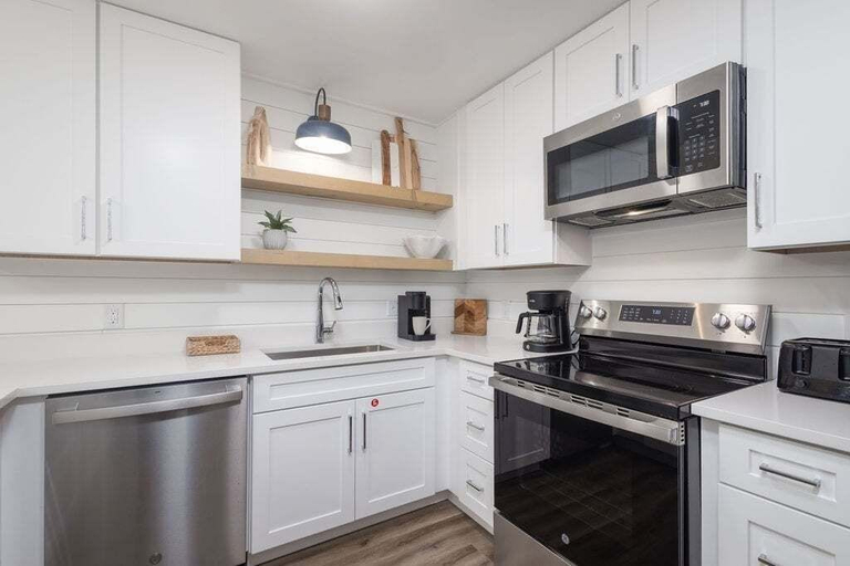 Private kitchen 5, Sailhouse West 2 Bedroom Duplex, Baldwin