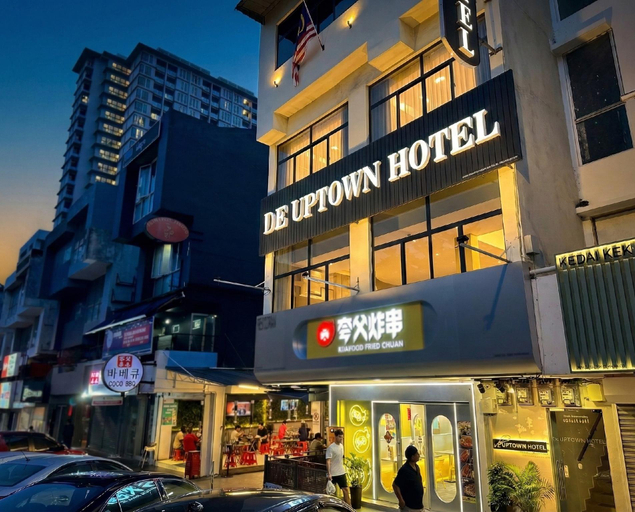 Exterior & Views