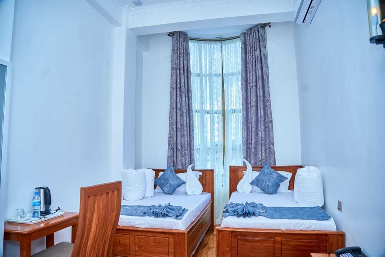 Room 2, SUMNI HOTEL, Meru