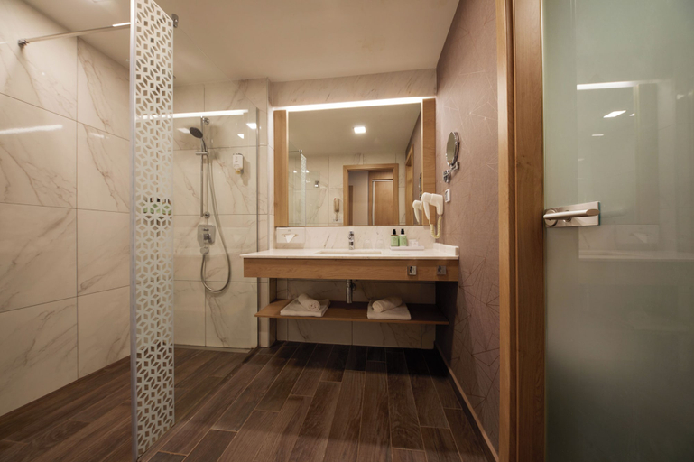 Bathroom, Secrets Sunny Beach Resort & Spa - All Inclusive - Adults Only, Nesebar