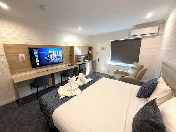 Bedroom 3, Katherine Motel, Katherine