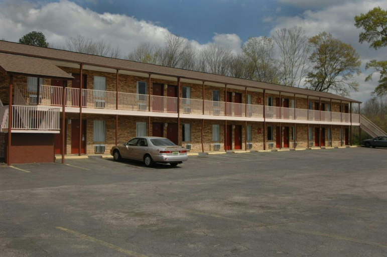 Exterior & Views 4, Red Carpet Inn Anniston Oxford, Calhoun