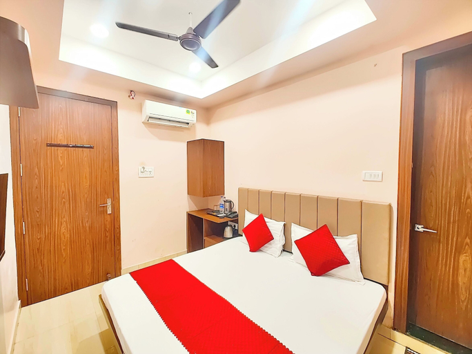Room 4, Varanasi Hotel Vimoksha Residence, Varanasi