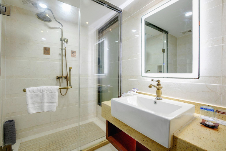 Bathroom 4, James Joyce Coffetel Qufu Long-distance Bus Station, Jining