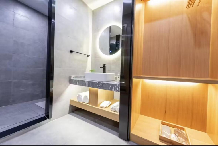 Bathroom 2, Gongxili - Yujian Hotel, Kunming