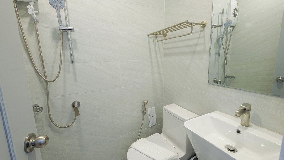 Bathroom 3, B2 Future Park Rangsit Boutique & Budget, Thanyaburi