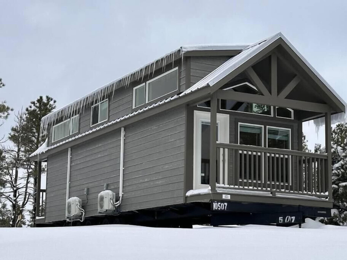 Exterior detail 4, Luxury Cabin with Mountain View 2B, Coconino