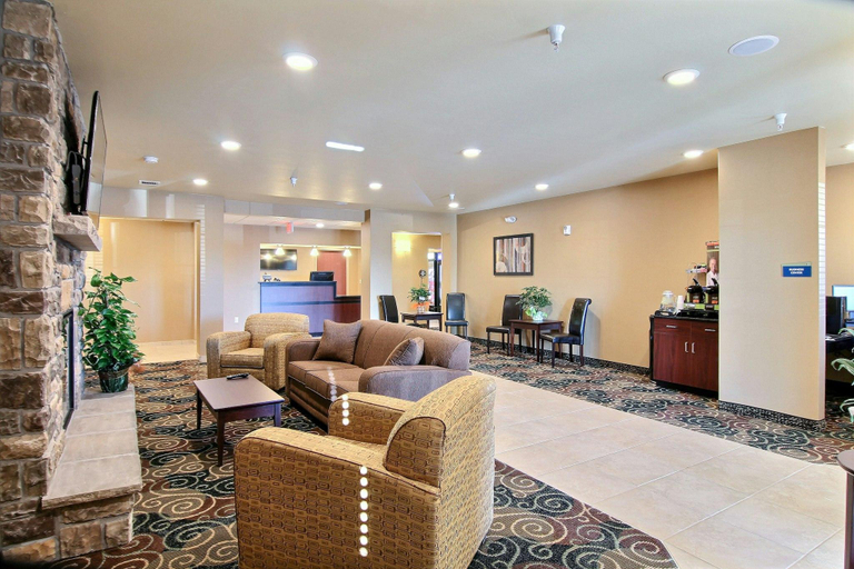 Public Area 2, Cobblestone Hotel & Suites - Beulah, Mercer