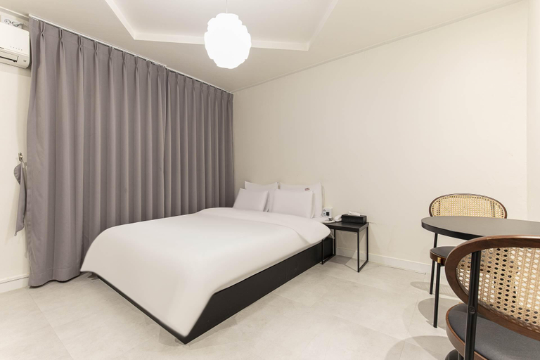 Bedroom 3, Iro Hotel Wolgot, Siheung