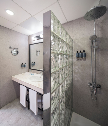 Bathroom 5, AluaSoul Sunny Beach - All Inclusive – Adults Only, Nesebar