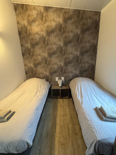 Bedroom 2, Beach Lodge, Zijpe