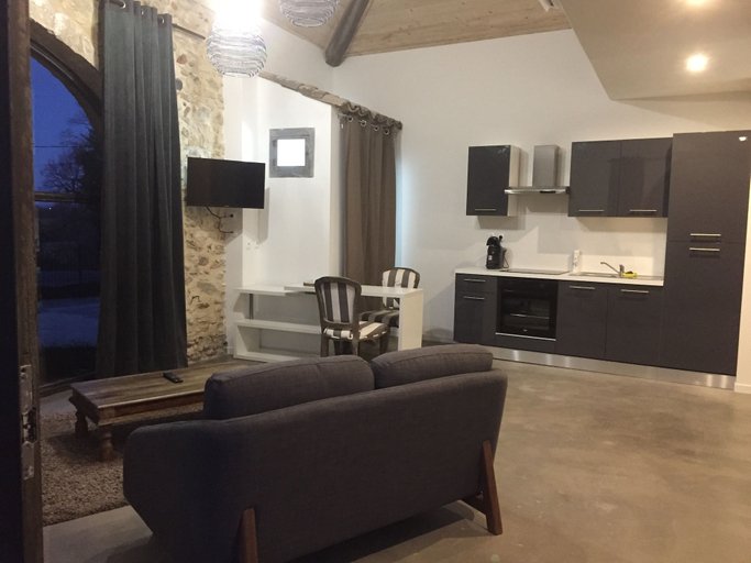 Private kitchen 2, Domaine Chamarel, Gard