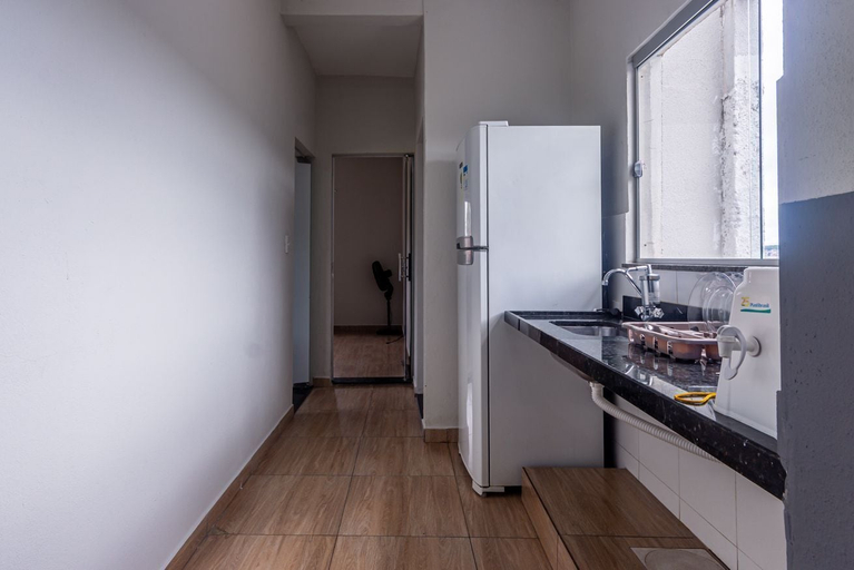 Room 4, Apartamento 4 Quartos com Wi-fi e Garagem, Pará de Minas