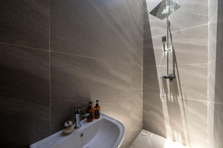 Bathroom, Shivo Paje Villas, Kusini