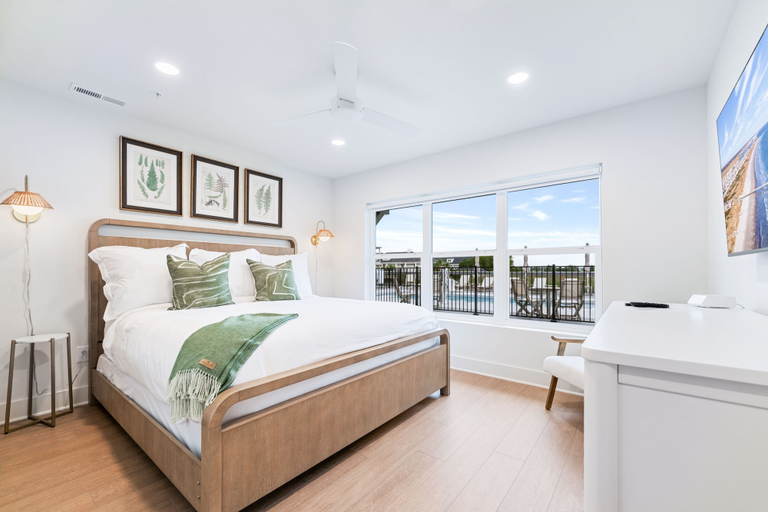 Room 4, Winyah Bay Club, Georgetown