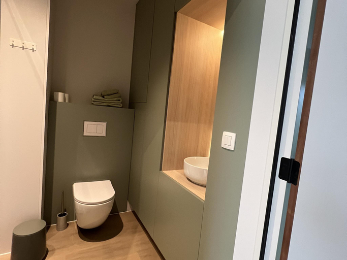 4, Amazing apartment in Bree with terrace, Hainaut