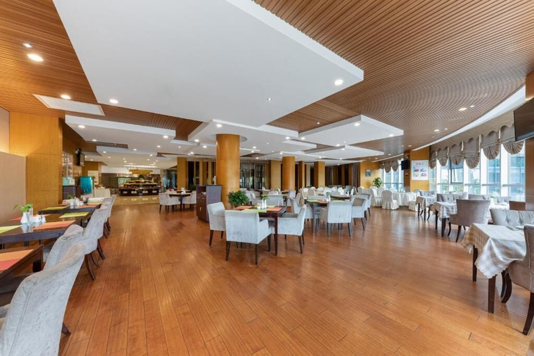 Dining, King Maker Grand Hotel, Zhangjiajie