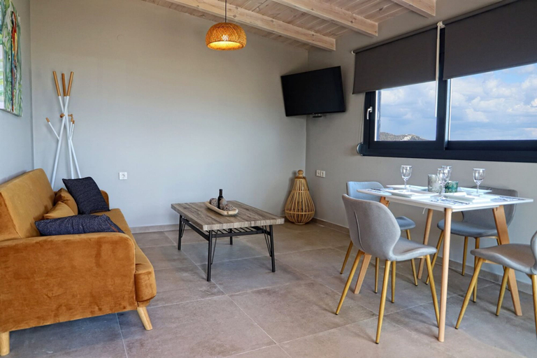 Room 5, Havana 2 Sea and Pool Apartment, Crete