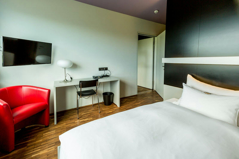 Bedroom 3, Dasbreitehotel am Rhein, Arlesheim