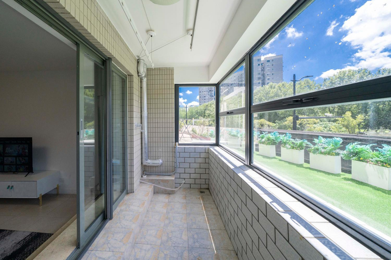 3, Tyms Family 3BR 2BA APT Crystal Garden, Shanghai